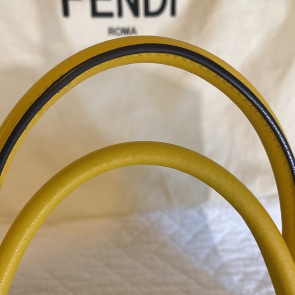Fendi handbag, yellow leather w/ blue interior like new - Picture 5 of 17